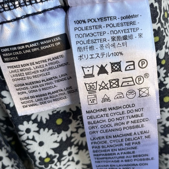 LEVI’S NWT Black White & Yellow Ditsy Floral Printed Button Down 90s Midi Dress - Picture 10 of 11